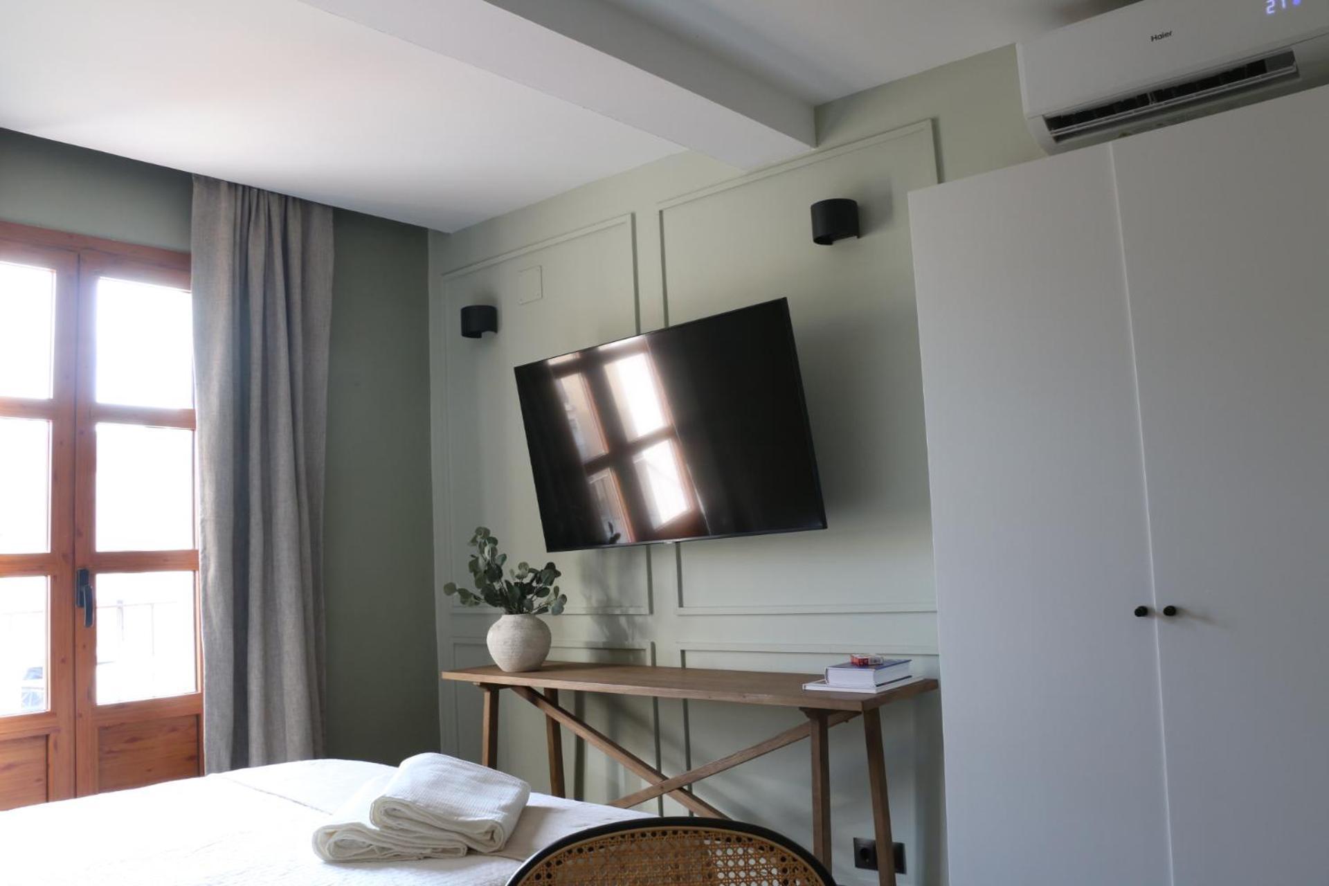Beautiful & Comfy City Center Apartment Barcelona Ngoại thất bức ảnh