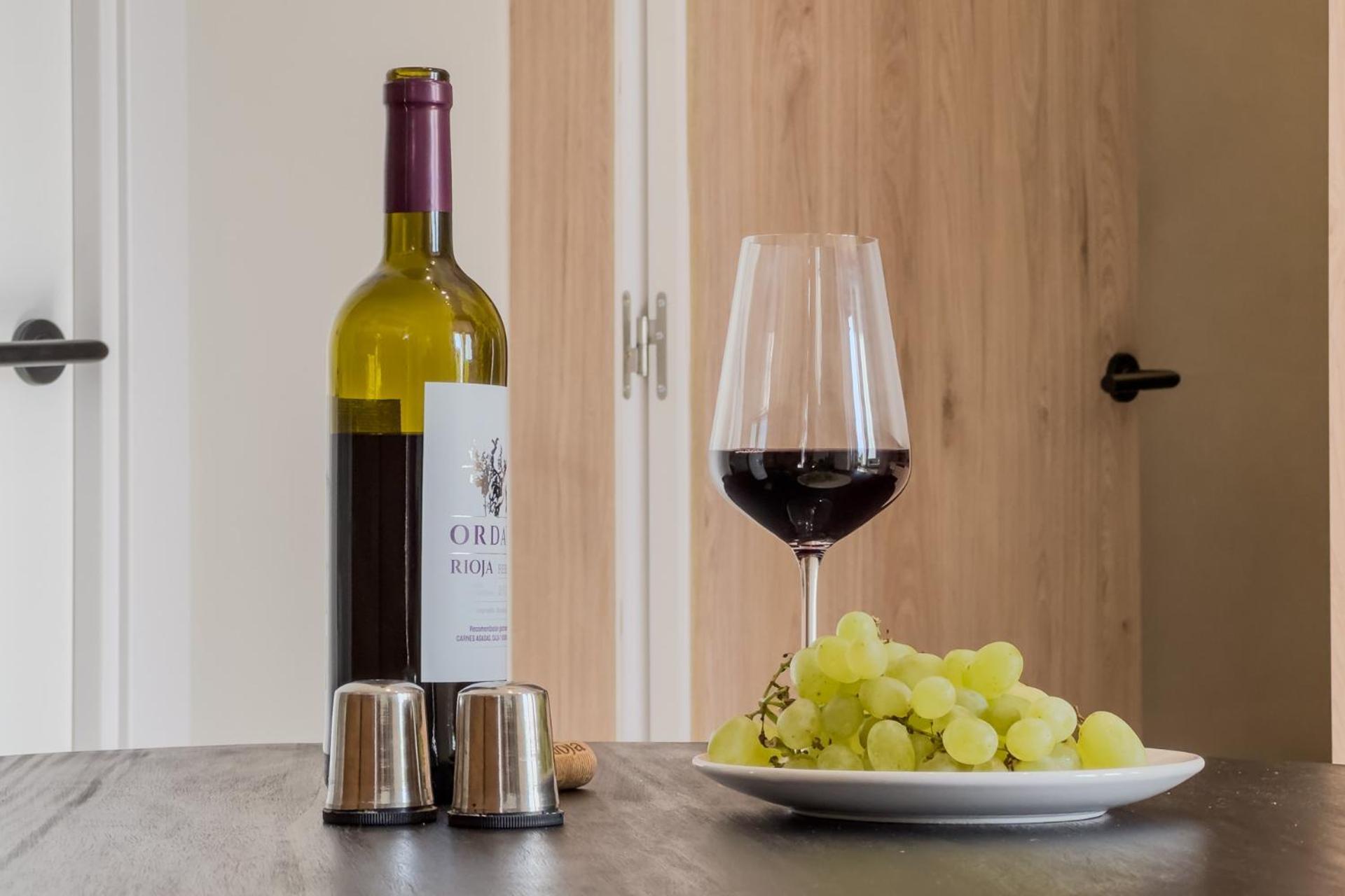 Beautiful & Comfy City Center Apartment Barcelona Ngoại thất bức ảnh